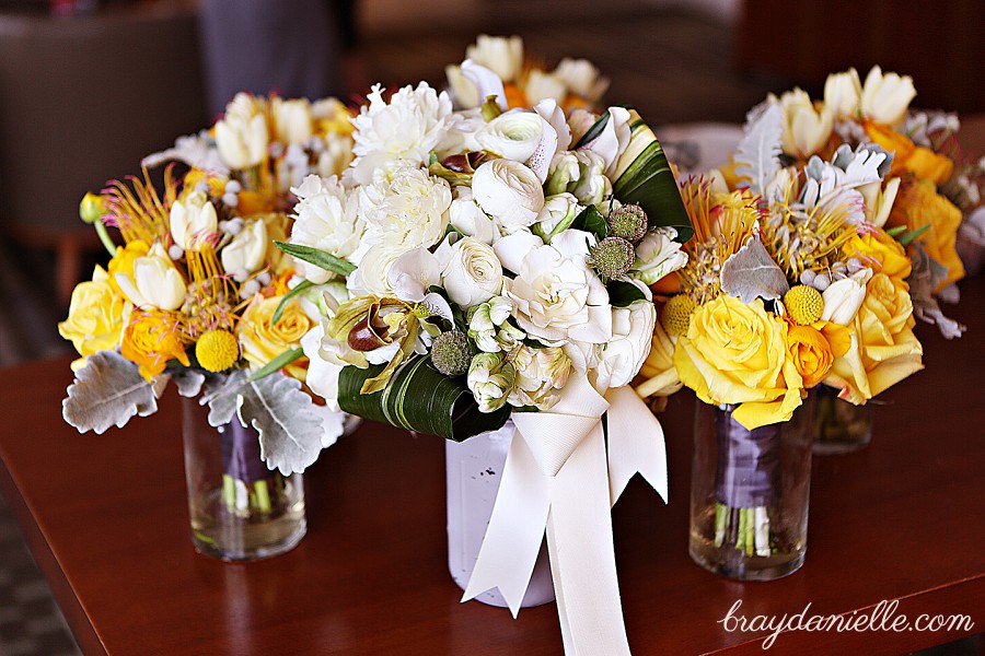 yellow wedding bouquet