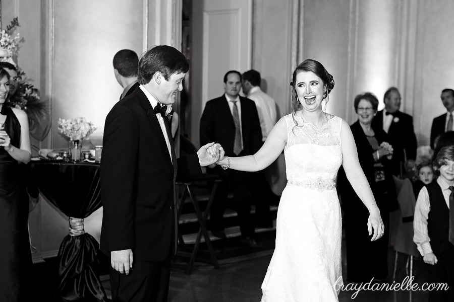 bride and groom first dance