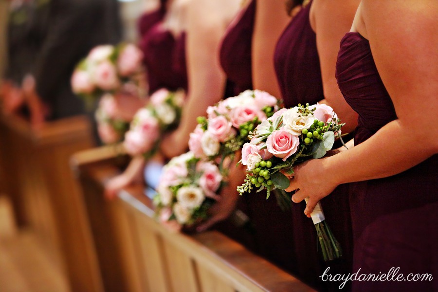 pink and green bridesmaid bouquets