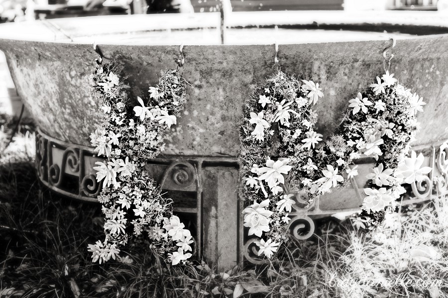 Wedding decor made of flowers