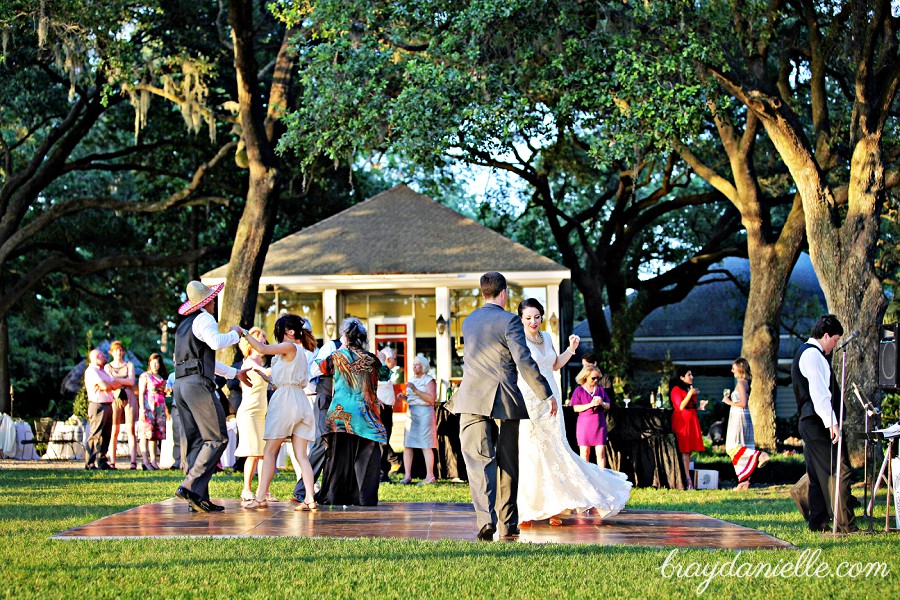 beautiful Outdoor wedding reception